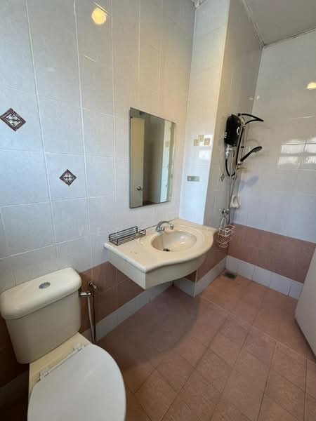Rumah Bandar untuk Dijual di Petaling Jaya (Selangor) - Yeevy Lee - Bathroom - PropertyGuru.com.my