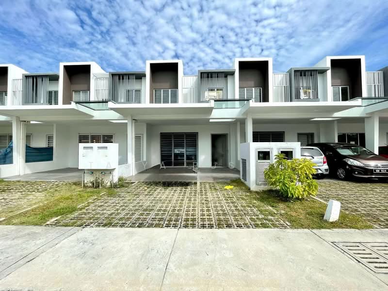 Rumah Teres 2-Tingkat untuk Dijual di Dengkil (Selangor) - Tasya Ruslan - PropertyGuru.com.my