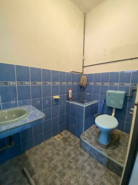 1-storey Terraced House for Sale in Taman Ipoh Timur (Ipoh) - Michelle Cheng - Bathroom - PropertyGuru.com.my