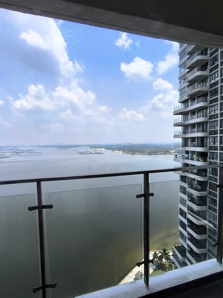 Kondominium untuk Disewa di Bay Laurel @ Country Garden Danga Bay - Wyatt Chan Shoou Tyn - Balcony - PropertyGuru.com.my