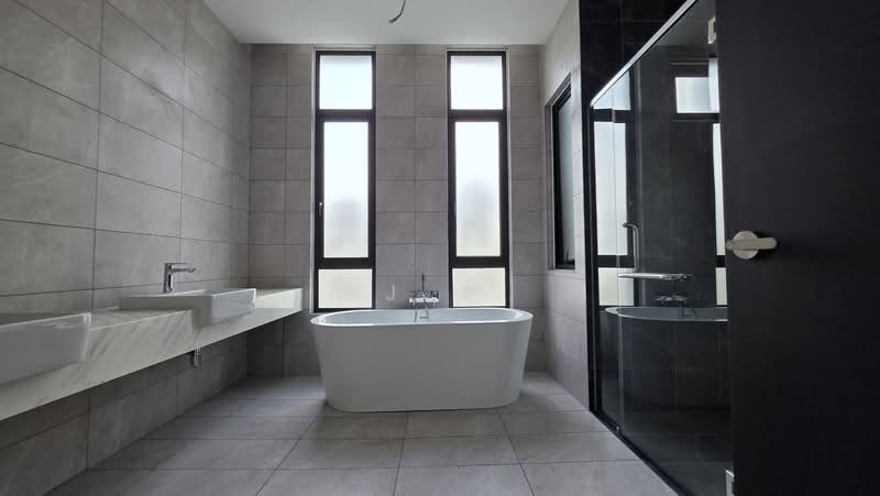 Semi-Detached House for Sale in Telok Panglima Garang (Selangor) - J J - PropertyGuru.com.my
