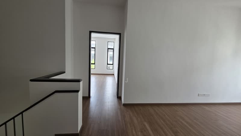 Semi-Detached House for Sale in Telok Panglima Garang (Selangor) - J J - PropertyGuru.com.my