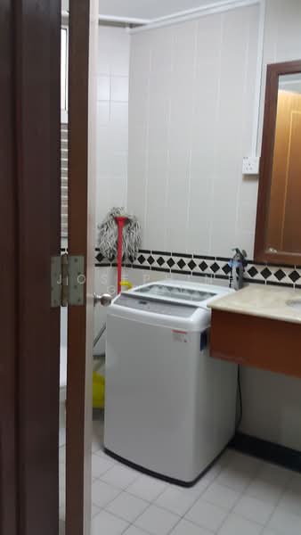 Kondominium untuk Disewa di Riana Green Condominium - Josephine Gooi - Bathroom - PropertyGuru.com.my