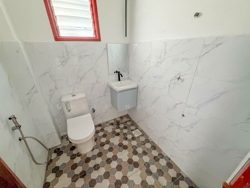 2-storey Terraced House for Sale in Alam Damai (Cheras) - Ammeer Nadzrai - Bathroom - PropertyGuru.com.my