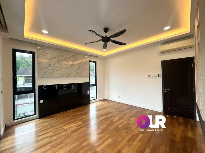 Semi-Detached House for Sale in Taman Nusa Idaman (Iskandar Puteri (Nusajaya)) - Chen Shieh Yu - Living Room - PropertyGuru.com.my