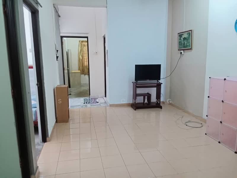 Rumah Teres untuk Disewa di Ipoh (Perak) - Super Chang - Living Room - PropertyGuru.com.my