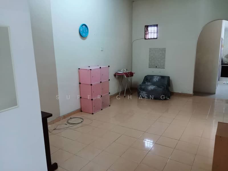 Rumah Teres untuk Disewa di Ipoh (Perak) - Super Chang - Living Room - PropertyGuru.com.my
