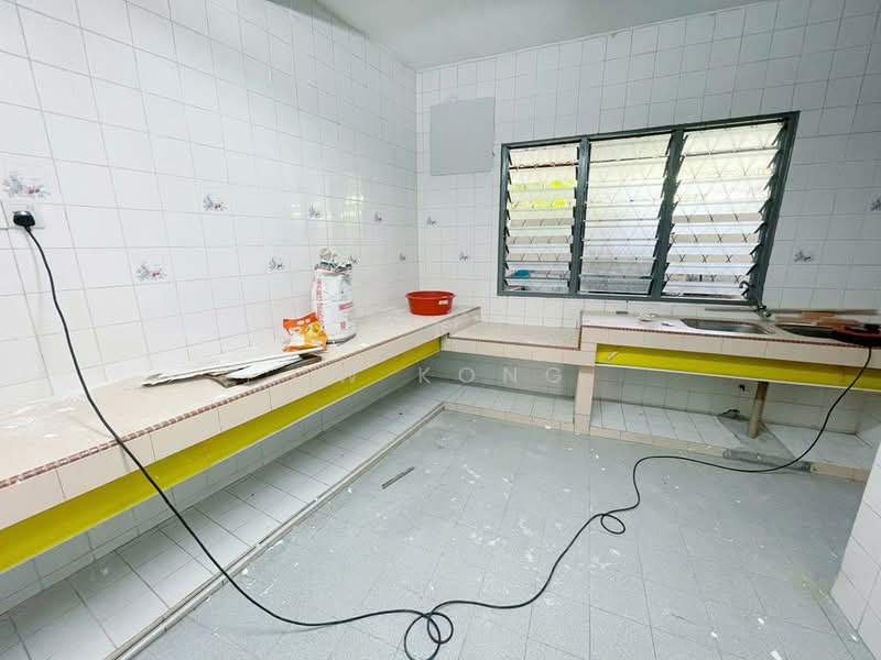 Rumah Teres 2-Tingkat untuk Dijual di Bandar Menjalara (Kuala Lumpur) - CW Kong - Kitchen - PropertyGuru.com.my