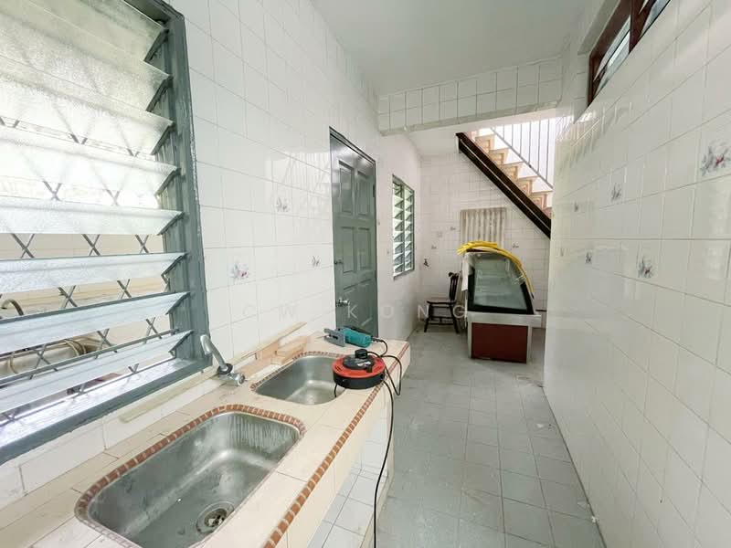 Rumah Teres 2-Tingkat untuk Dijual di Bandar Menjalara (Kuala Lumpur) - CW Kong - Kitchen - PropertyGuru.com.my