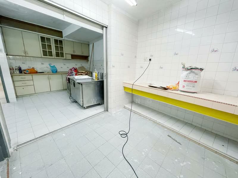 Rumah Teres 2-Tingkat untuk Dijual di Bandar Menjalara (Kuala Lumpur) - CW Kong - Kitchen - PropertyGuru.com.my