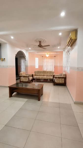Bungalow House for Sale in Seremban (Negeri Sembilan) - Khairul Idzwan - Living Room - PropertyGuru.com.my