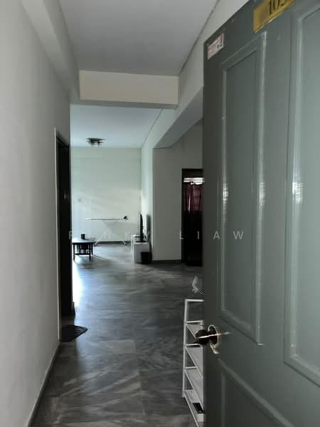 Condominium for Rent at Ridzuan Condominium - Pinky Liaw - Corridor - PropertyGuru.com.my