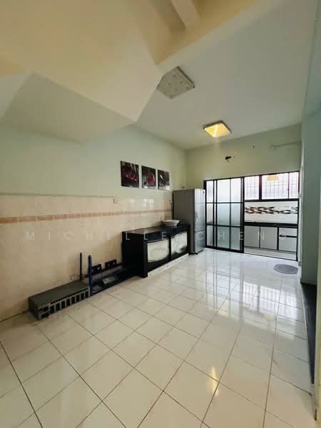 Rumah Teres 2-Tingkat untuk Dijual di Bandar Baru Tambun (Tambun) - Michelle Cheng - Kitchen - PropertyGuru.com.my