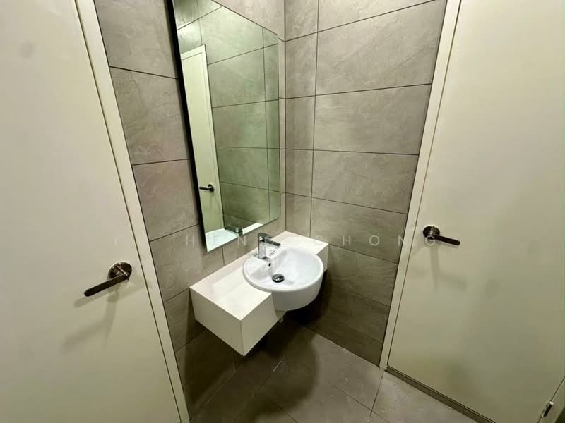 Service Residence for Rent at Dorsett Waterfront Subang - Yu Heng Chong - Bathroom - PropertyGuru.com.my