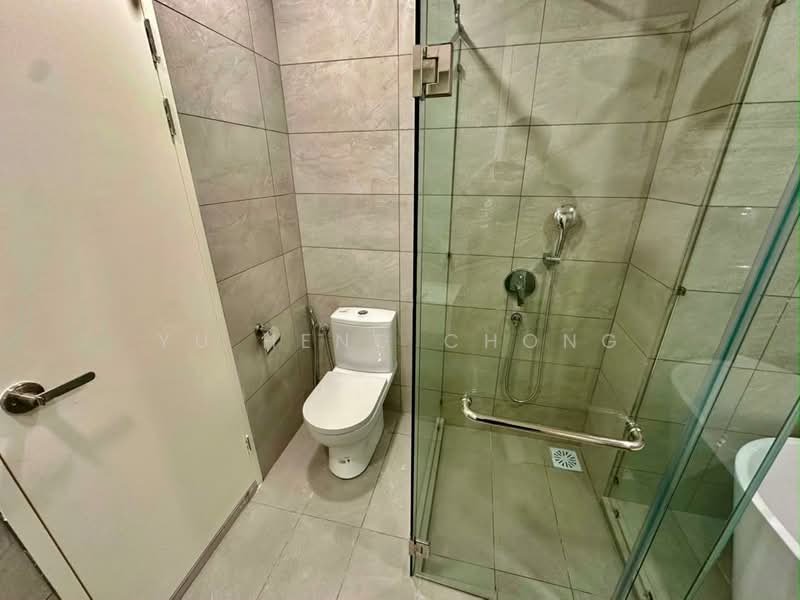 Service Residence for Rent at Dorsett Waterfront Subang - Yu Heng Chong - Bathroom - PropertyGuru.com.my