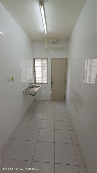 Pangsapuri untuk Disewa di Pangsapuri Akasia (Bandar Botanic) - Stella Sit - Kitchen - PropertyGuru.com.my