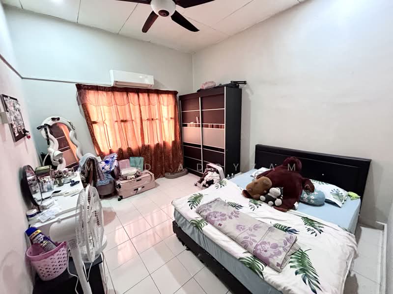 Rumah Teres 2-Tingkat untuk Dijual di Kampung Jawa (Klang) - Mohd Adryzam - PropertyGuru.com.my