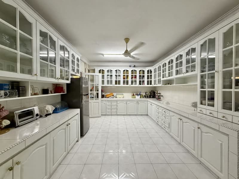 Bungalow House for Sale in Damansara Heights (Damansara Heights) - Ken TCK - PropertyGuru.com.my