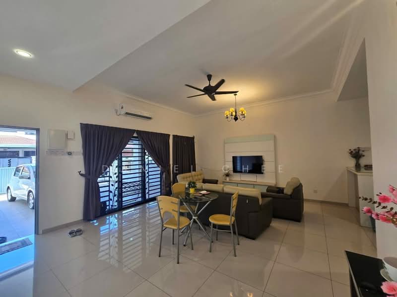 Rumah Teres 2-Tingkat untuk Dijual di Ipoh (Perak) - Daniel Chee - Living Room - PropertyGuru.com.my