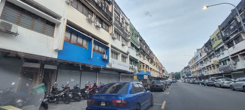 Shop for Sale in Cheras (Kuala Lumpur) - Lee Chin - Exterior - PropertyGuru.com.my