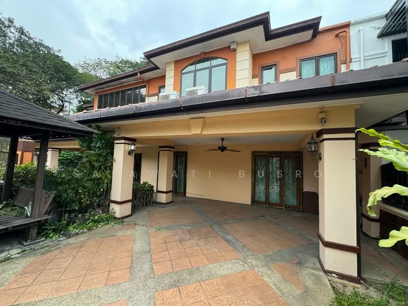 Rumah Berkembar untuk Dijual di Kota Damansara (Selangor) - Salawati Busro - Exterior - PropertyGuru.com.my