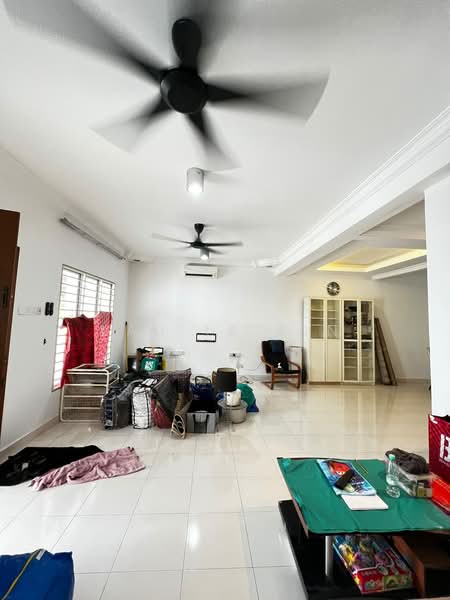 2-storey Terraced House for Rent in Rawang (Selangor) - Lau Ia Ein - Living Room - PropertyGuru.com.my
