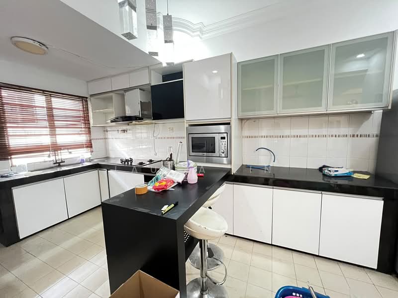 2-storey Terraced House for Rent in Rawang (Selangor) - Lau Ia Ein - Kitchen - PropertyGuru.com.my