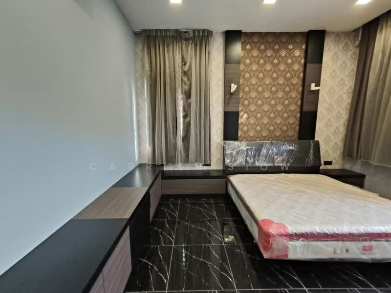 Bungalow House for Sale in Bandar Seri Alam (Masai) - Carrien Siow - Bedroom - PropertyGuru.com.my