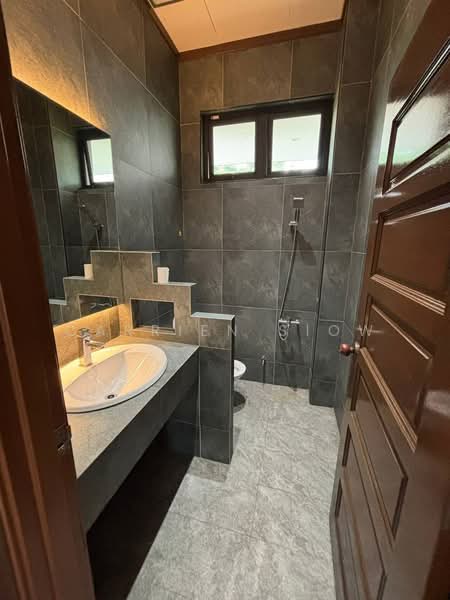 Bungalow House for Sale in Bandar Seri Alam (Masai) - Carrien Siow - Bathroom - PropertyGuru.com.my