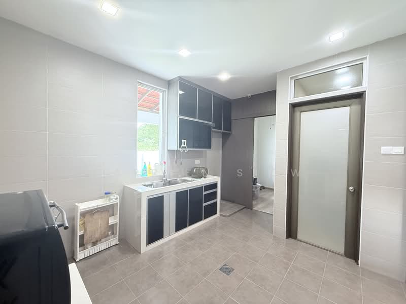 Bungalow House for Sale in Perling (Skudai) - Carrien Siow - Kitchen - PropertyGuru.com.my