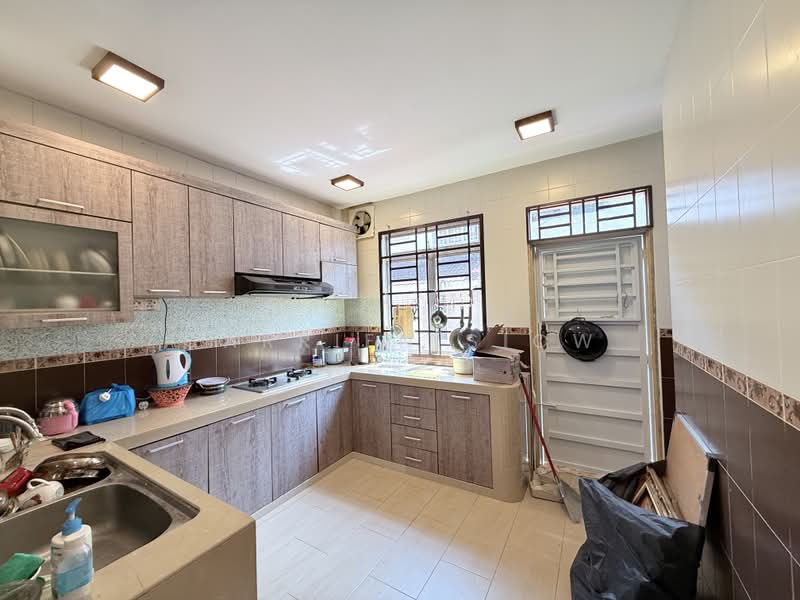 2-storey Terraced House for Sale in Bandar Seri Alam (Masai) - Carrien Siow - Kitchen - PropertyGuru.com.my