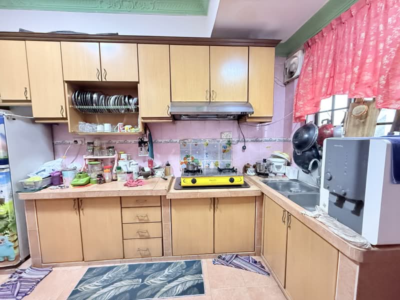Rumah Teres untuk Dijual di Taman Rinting (Masai) - Carrien Siow - Kitchen - PropertyGuru.com.my