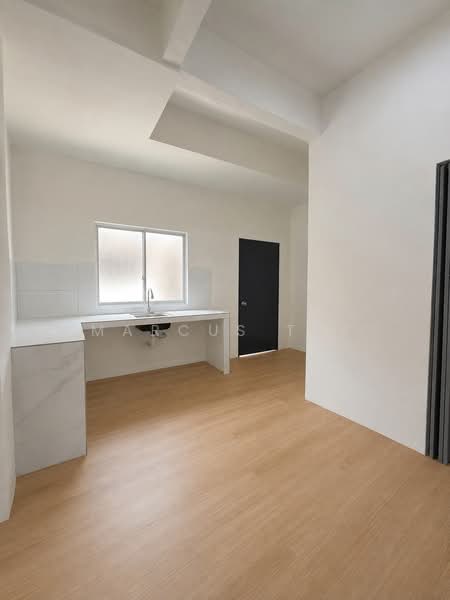 2-storey Terraced House for Sale in Taman Puteri Jaya (Batu Pahat) - Marcus Tey - Kitchen - PropertyGuru.com.my