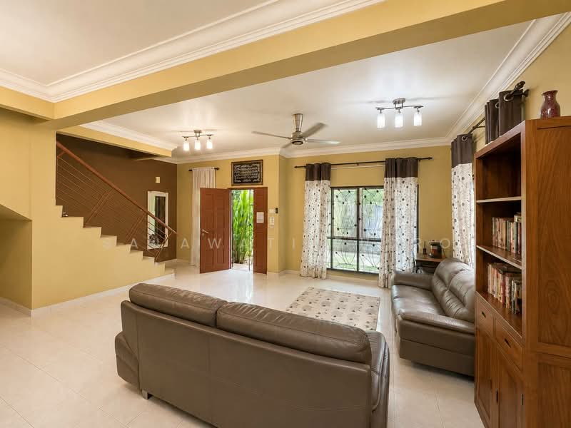 2-storey Terraced House for Sale in Bandar Baru Klang (Klang) - Salawati Busro - Living Room - PropertyGuru.com.my