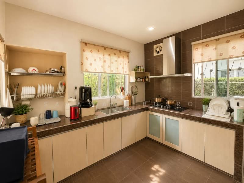 2-storey Terraced House for Sale in Bandar Baru Klang (Klang) - Salawati Busro - Kitchen - PropertyGuru.com.my