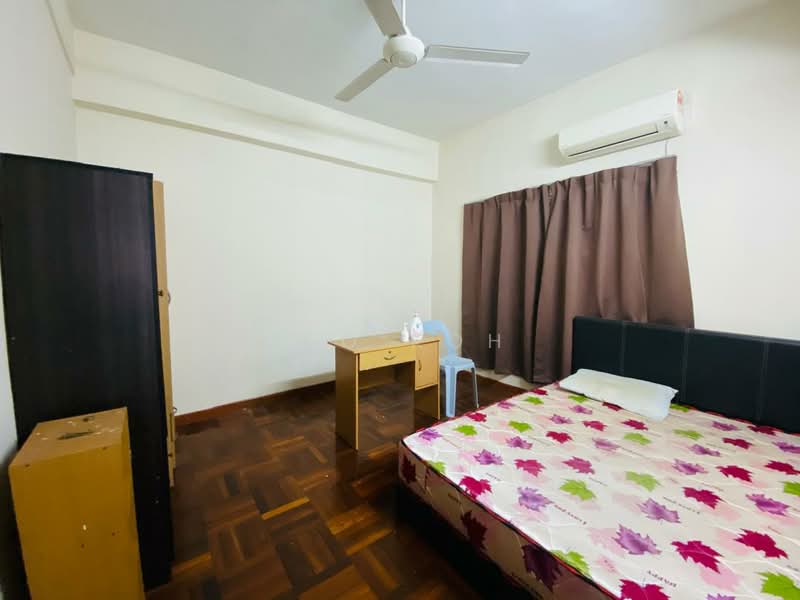 Condominium for Sale at Ridzuan Condominium - Leo Koh - Bedroom - PropertyGuru.com.my