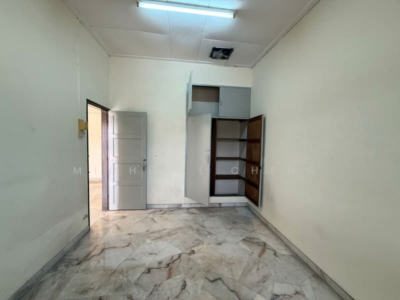 1-storey Terraced House for Sale in Taman Canning (Ipoh) - Michelle Cheng - Bedroom - PropertyGuru.com.my