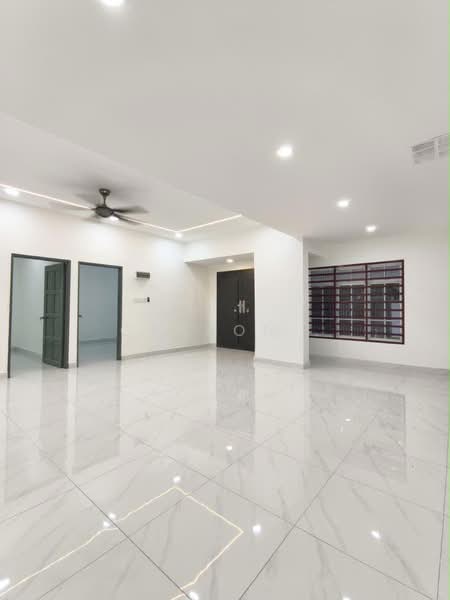 Rumah Teres 1-Tingkat untuk Dijual di Taman Johor Jaya (Johor Bahru) - Carson . - Living Room - PropertyGuru.com.my