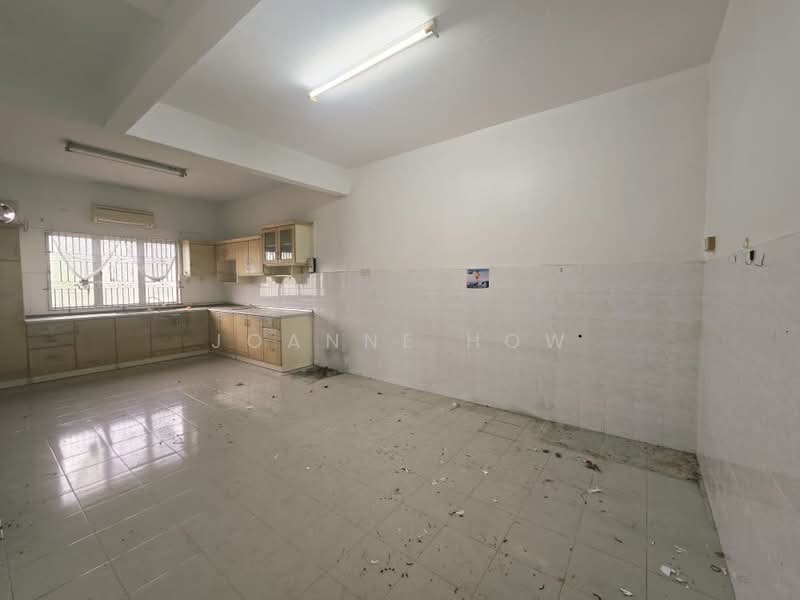 Rumah Teres 2-Tingkat untuk Dijual di Kampung Lapan (Melaka City) - Joanne How - Kitchen - PropertyGuru.com.my