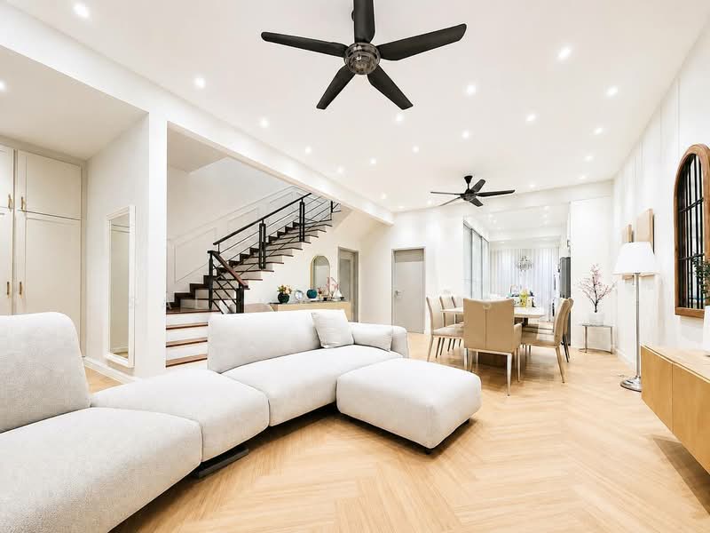 2-storey Terraced House for Sale in Alam Impian (Shah Alam) - Salawati Busro - Living Room - PropertyGuru.com.my