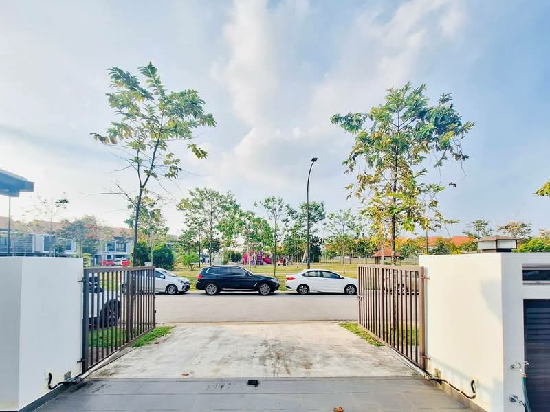 2-storey Terraced House for Sale in Alam Impian (Shah Alam) - Salawati Busro - Exterior - PropertyGuru.com.my