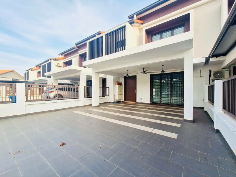 2-storey Terraced House for Sale in Alam Impian (Shah Alam) - Salawati Busro - Exterior - PropertyGuru.com.my
