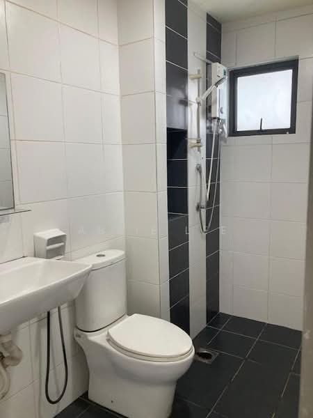 Kediaman Servis untuk Disewa di Metia Residence - Abbie Lee - Bathroom - PropertyGuru.com.my