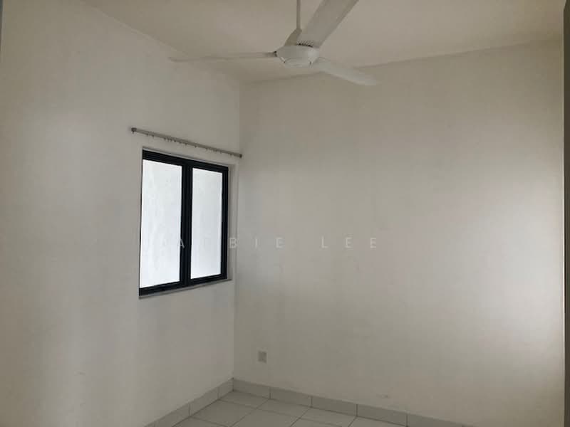 Kediaman Servis untuk Disewa di Metia Residence - Abbie Lee - Third room - PropertyGuru.com.my