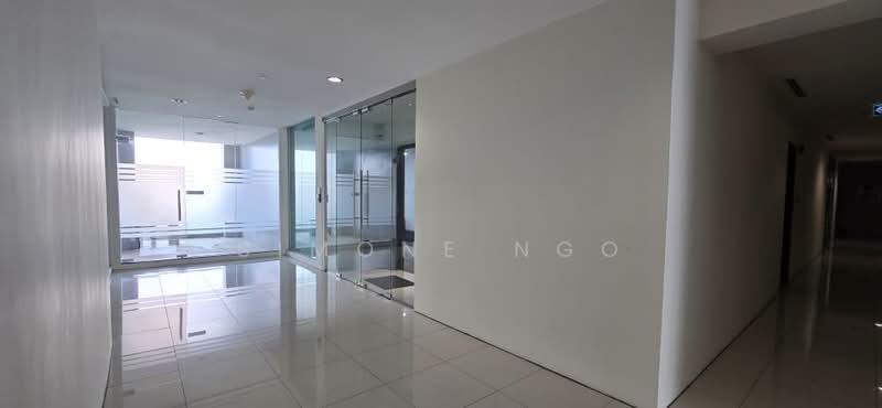 Office for Rent in Bangsar Utama (Bangsar) - Simone Ngo - Corridor - PropertyGuru.com.my