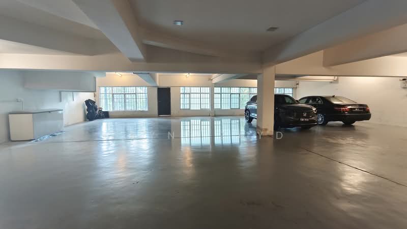 Bungalow House untuk Dijual di Bangsar (Kuala Lumpur) - Zayne Zayd - Car Park - PropertyGuru.com.my