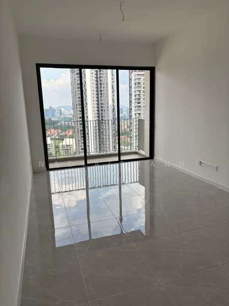 Pangsapuri untuk Disewa di Sfera - NadiaIsmanu Janie - Living room & Balcony - PropertyGuru.com.my