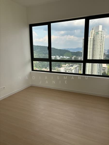 Pangsapuri untuk Disewa di Sfera - NadiaIsmanu Janie - Master Bedroom - PropertyGuru.com.my