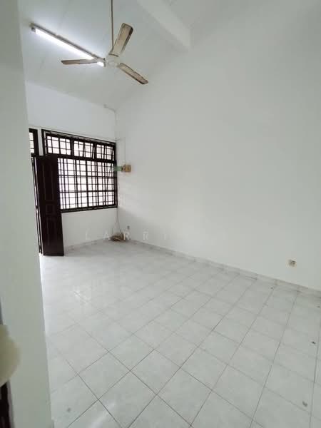 Rumah Teres 1-Tingkat untuk Dijual di Taman Rinting (Masai) - Larry Ng - PropertyGuru.com.my