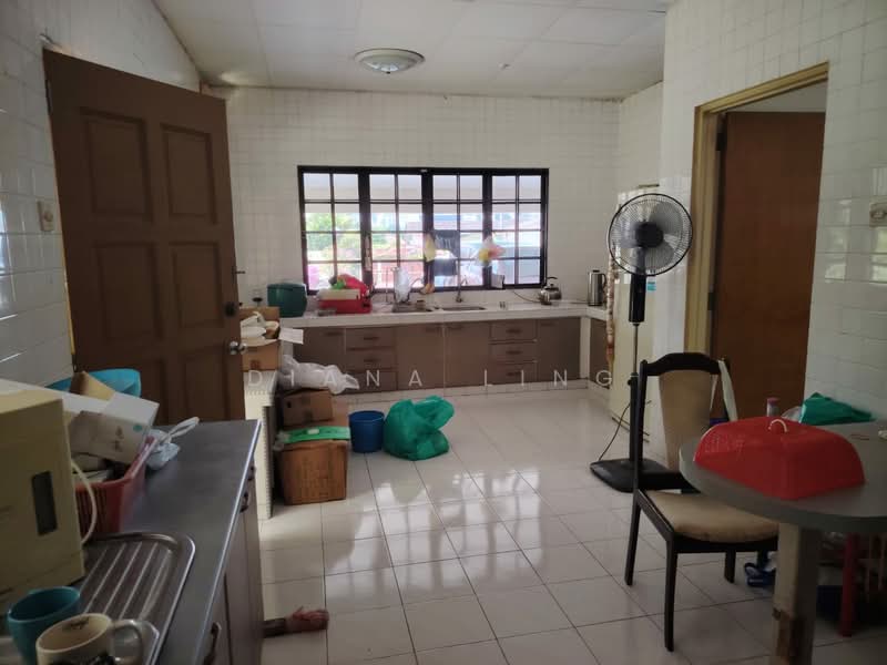 Bungalow House untuk Dijual di Petaling Jaya (Selangor) - Diana Ling - Kitchen - PropertyGuru.com.my